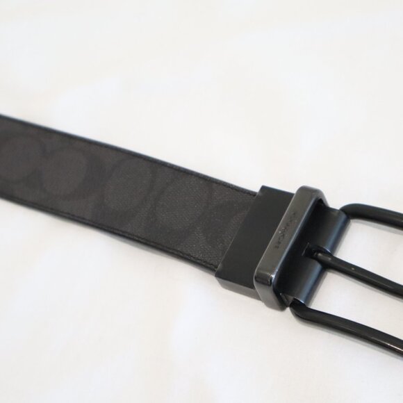 Coach Men's Reversible Belt Black Gray Signature C Size 39.5 With Buckle - Picture 4 of 7